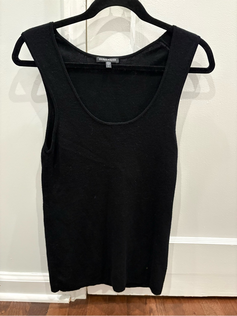 Eileen Fisher 100% Merino Wool Tank Top Knit Scoop Neck Black Womens Small